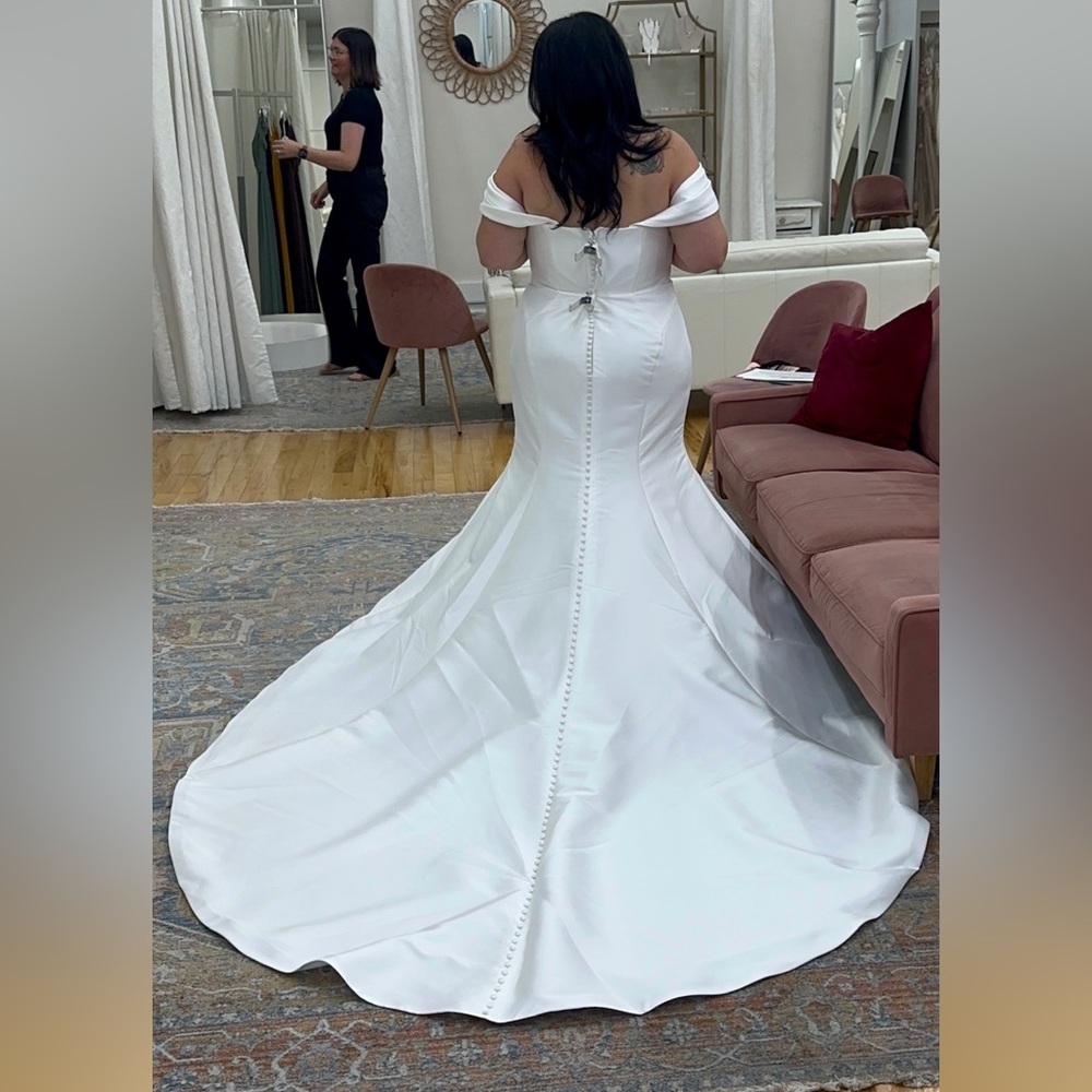 Martina Liana 1486 Wedding Dress